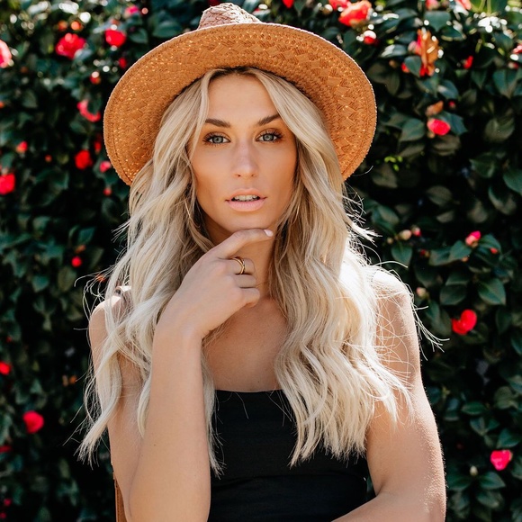 Sold Out - Picture 4 of 4